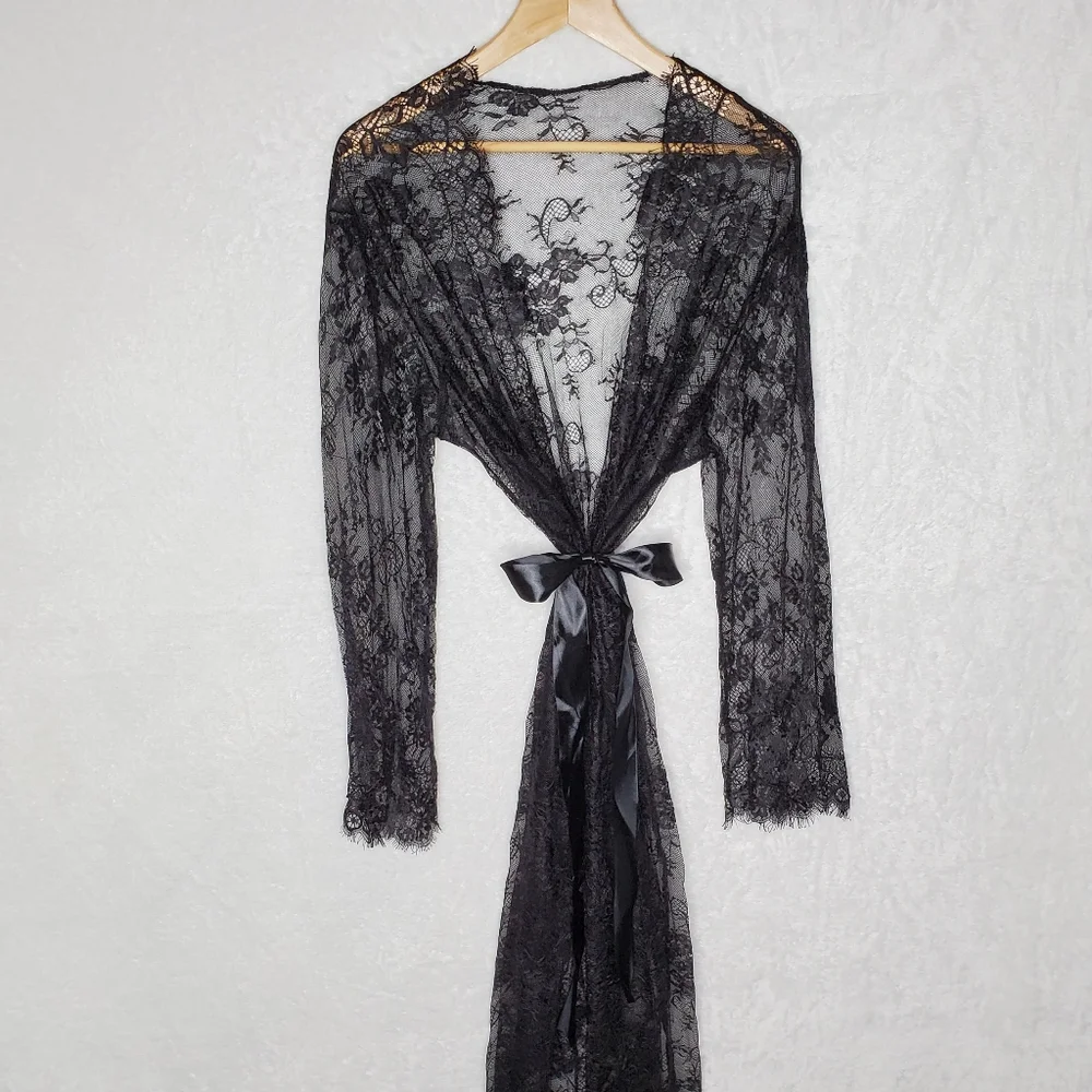 Elegant Black Lace Swim Cover-Up - Picture 2 of 16